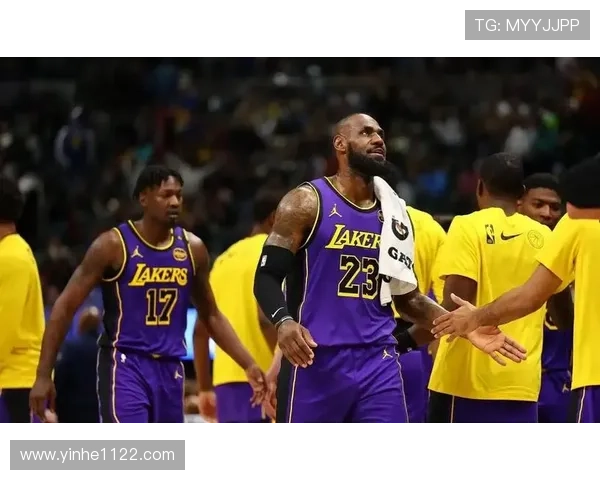 NBA直播湖人vs热火巅峰对决,詹姆斯能否率队复仇老东家? NBA直播湖人vs热火巅峰对决,詹姆斯能否率队复仇老东家?